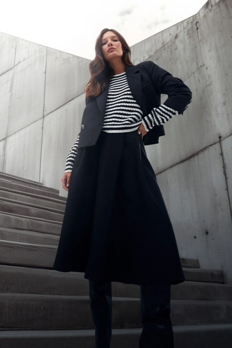 Sweter damski, czarno-biały, Moodo