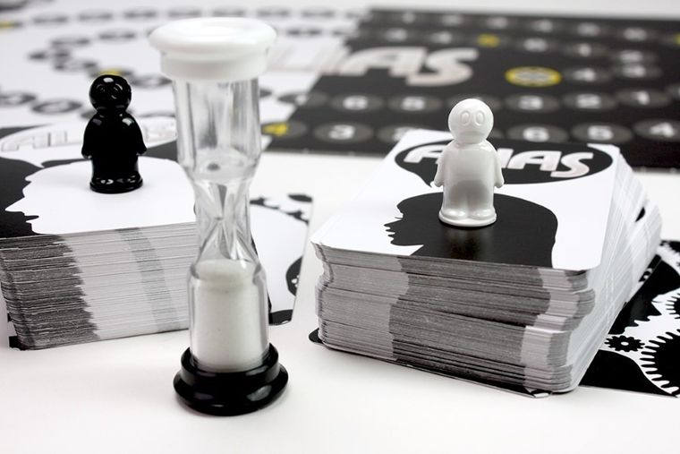 Tactic, Alias, Kobiety vs. Mężczyźni, gra towarzyska