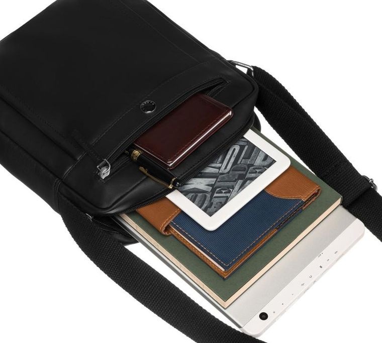 Torebka listonoszka, czarna, skórzana, Peterson