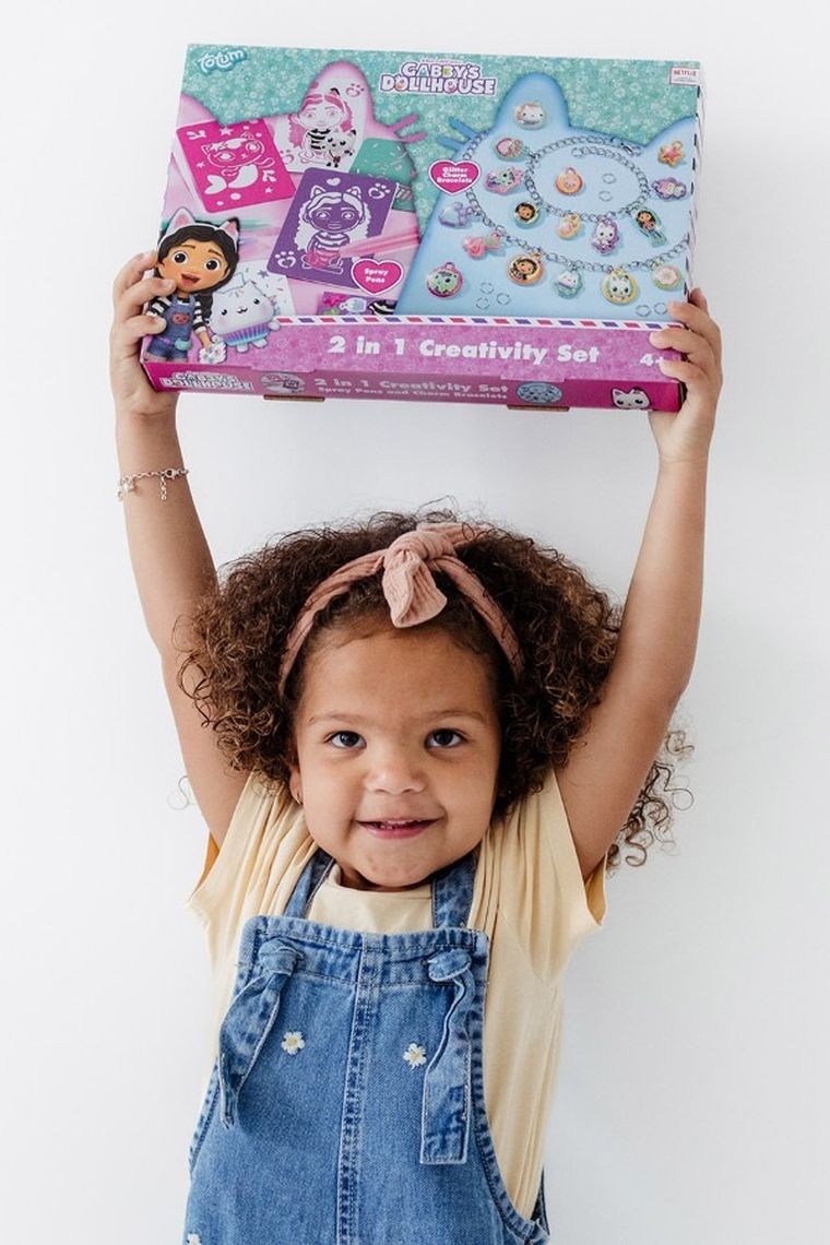 Totum, Koci Domek Gabi, zestaw artystyczny 2w1, brokatowe bransoletki z szablonami i pisakami