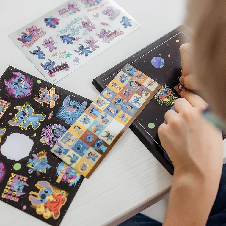 Totum, Lilo i Stitch, zestaw naklejek z tłem