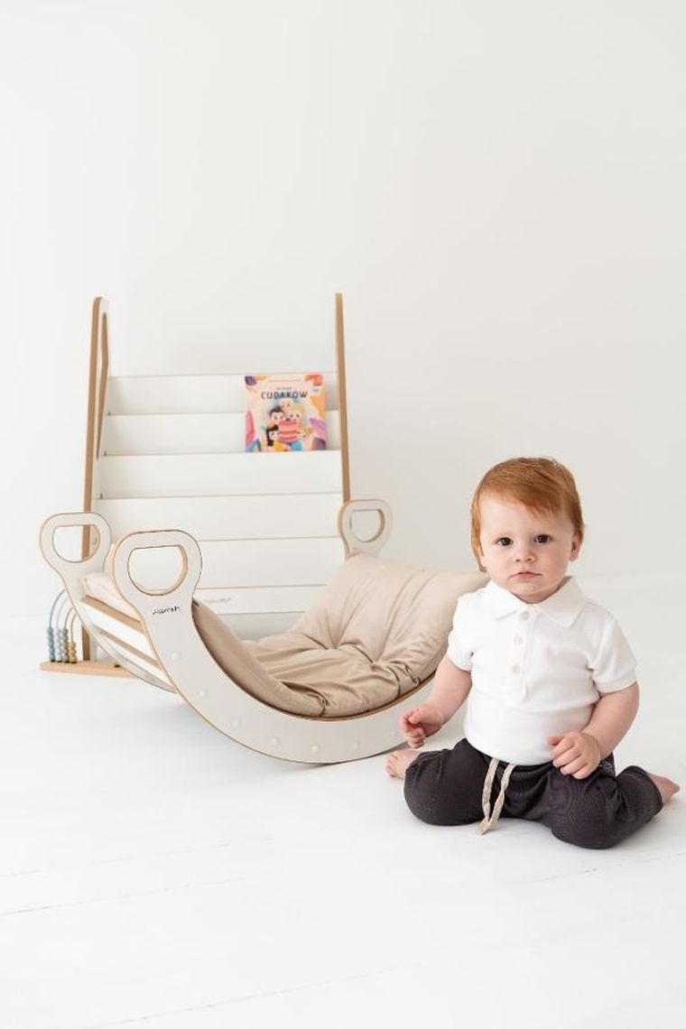 tupti.wood, poduszka do bujaka montessori, materac do małego bujaka, beżowy