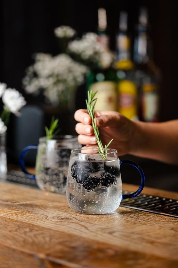 Vialli Design, Bolla, szklanki z uchem, niebieskie, 400 ml, 2 szt.