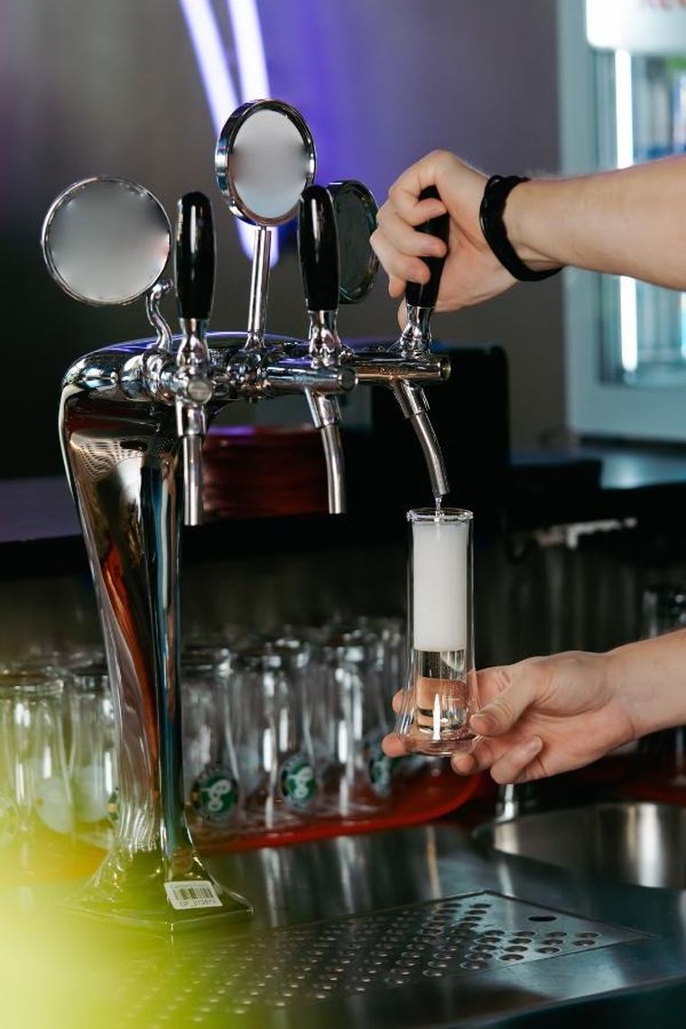 Vialli Design, komplet 2 kieliszków do szampana z podwójną ścianką Soho, 140 ml