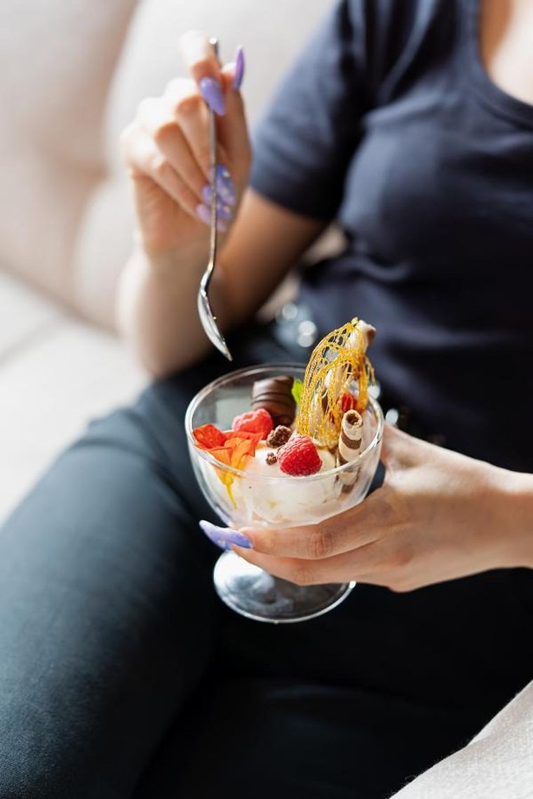 Vialli Design, pucharek do deserów z podwójną ścianką, Amo, 250 ml, 2 szt.