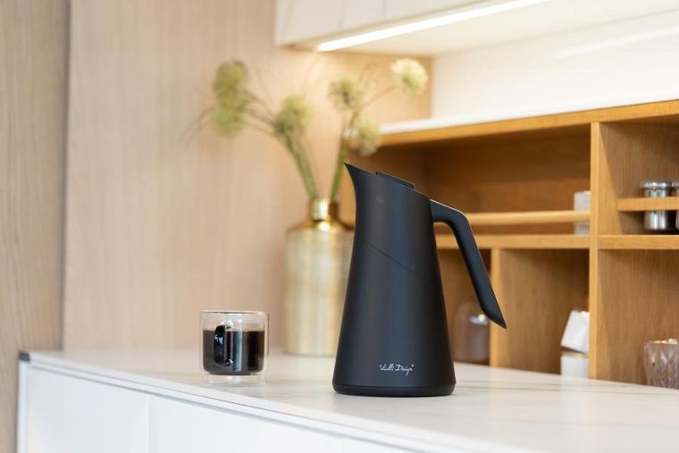 Vialli Design, termos z wkładem szklanym Soho, 1l, czarno-złoty