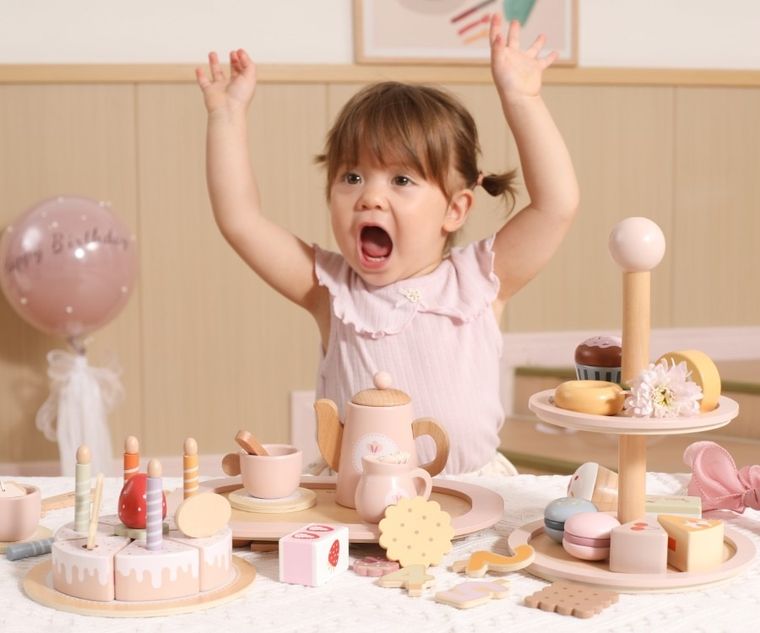 Viga, PolarB, Słodka Patera, drewniane makaroniki i torciki