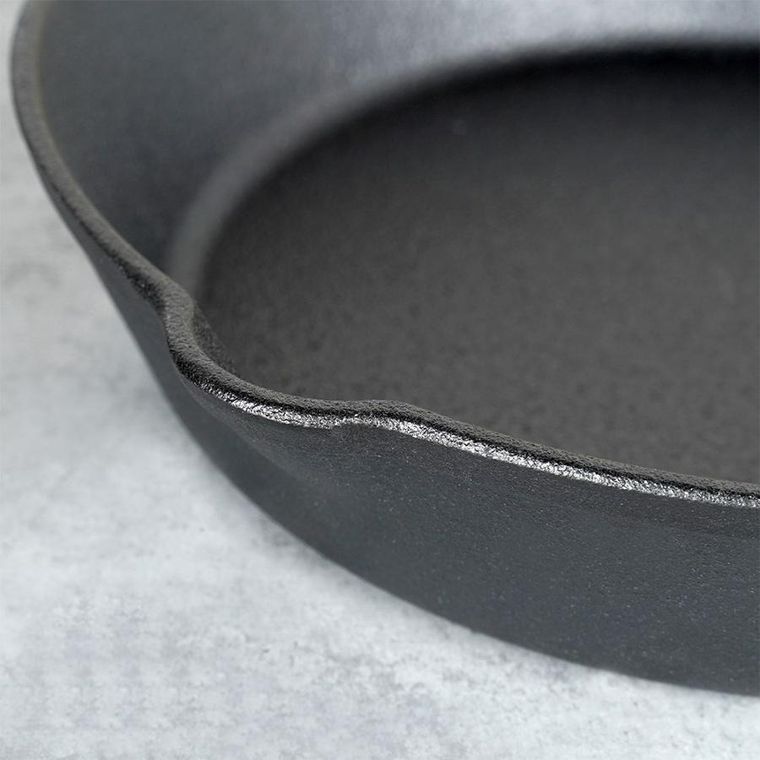 Vilde, Cast Line, patelnia z silikonową nakładką, żeliwna, 30 cm