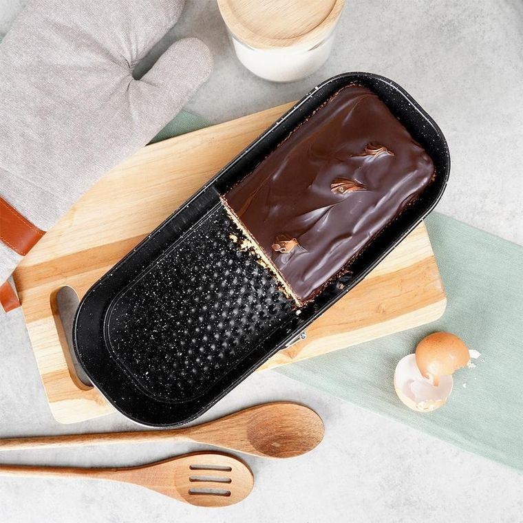 Vilde, forma do chleba, granitowa, rozpinana, 31-12,5-6,5 cm