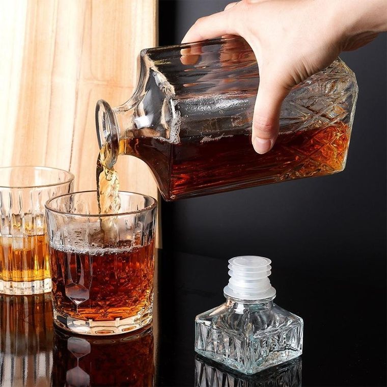 Vilde, karafka do whisky, szklana, 900 ml