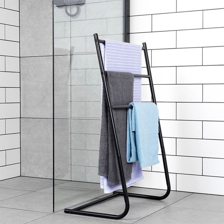 Vilde, wieszak na ręczniki stojący, metalowy, czarny