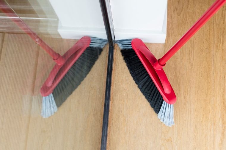 Vileda, szczotka profilowana do zamiatania 2w1, 128762