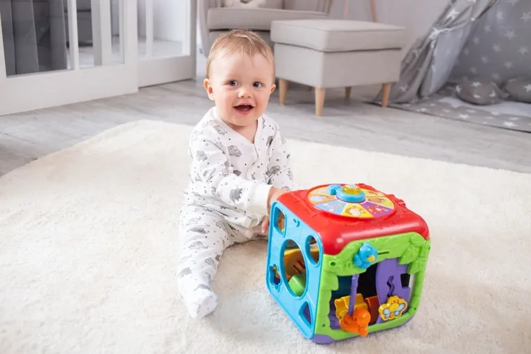 Vtech, kostka aktywności, zabawka interaktywna