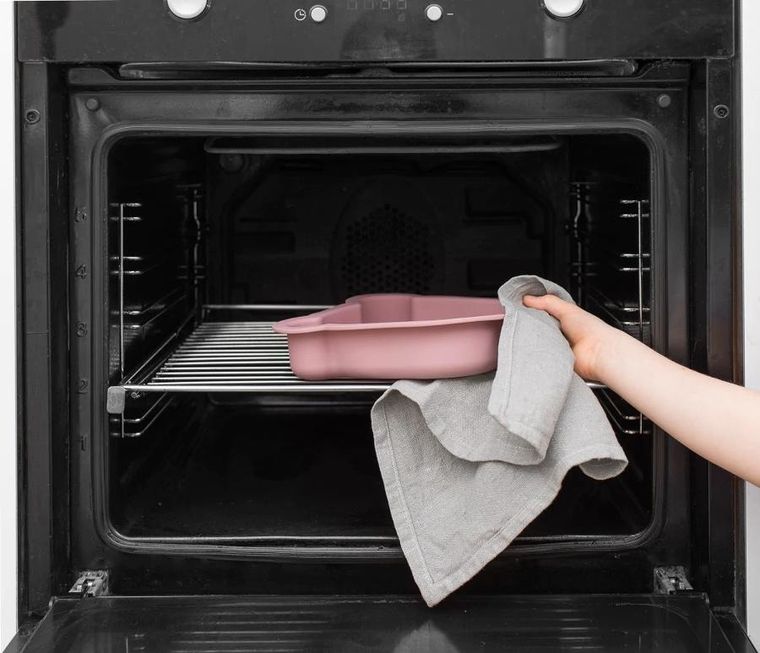 We Might Be Tiny, silikonowa forma do pieczenia, Sage