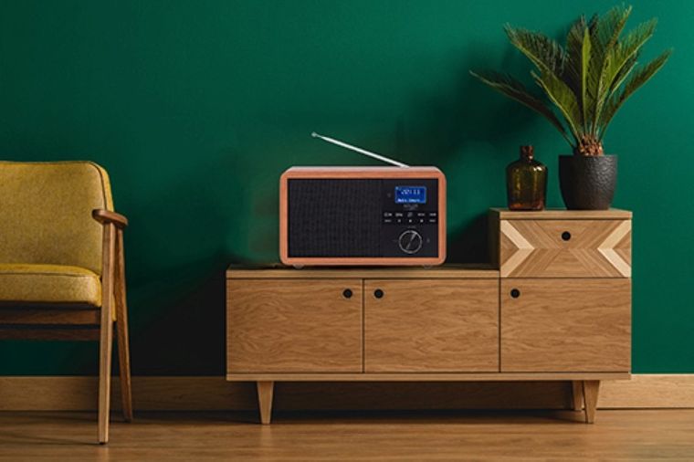 Adler, Dab+, radio, AD 1184