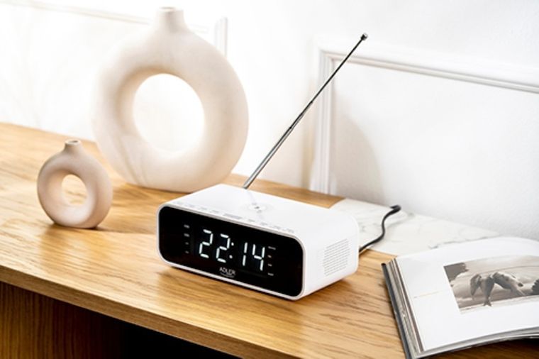 Adler, radiobudzik z bezprzewodową ładowarką i FM, AD 1192W