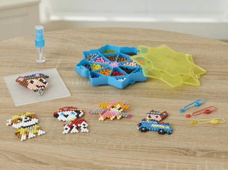 Aquabeads, Psi Patrol, koraliki wodne, zestaw startowy, 700 elementów, 35126