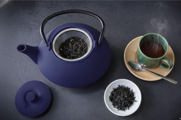 Aromelio, Nomi, czajnik żeliwny z zaparzaczem, 800 ml