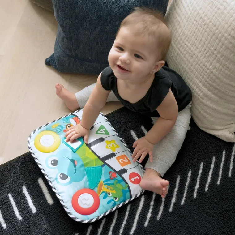 Baby Einstein, Neptune's Kick & Explore™, interaktywna mata muzyczna, pianinko 2w1