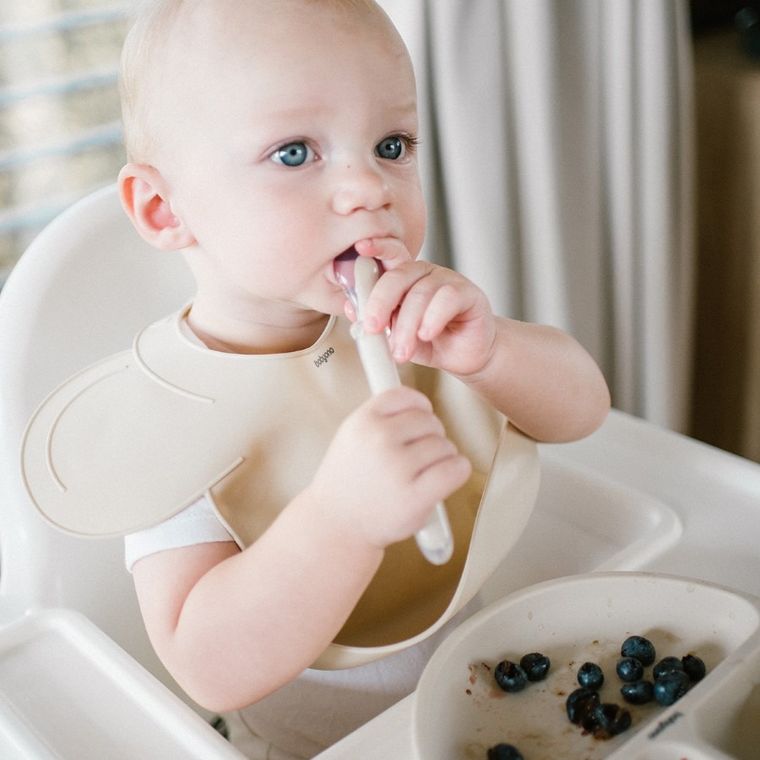 BabyOno, elastyczna silikonowa łyżeczka, beżowa