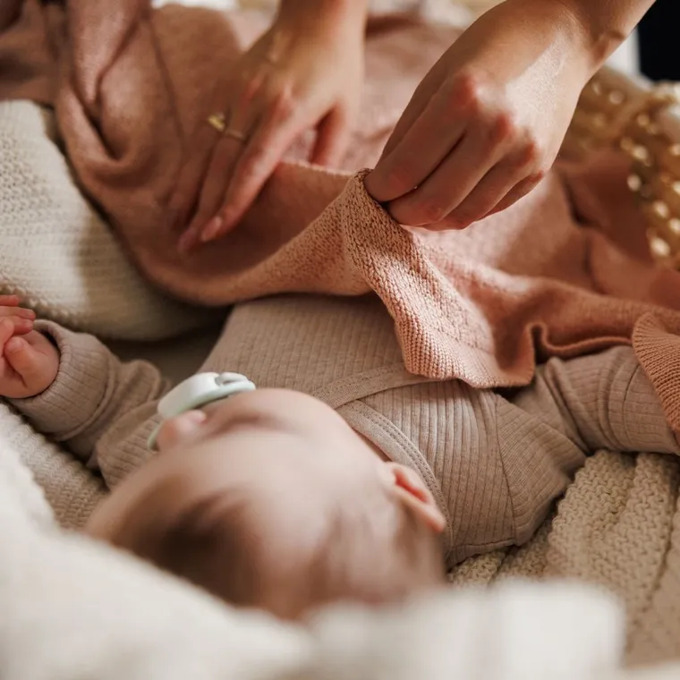 BabyOno, kocyk bambusowy, różowy, 75-100 cm