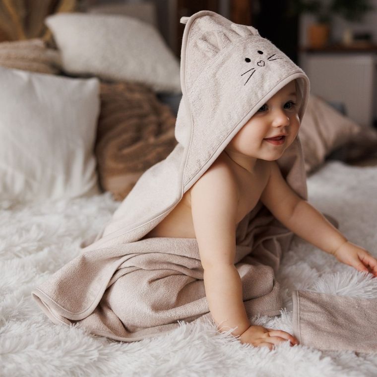 BabyOno, okrycie kąpielowe bambusowe z kapturkiem, jasny beż, 100-100 cm