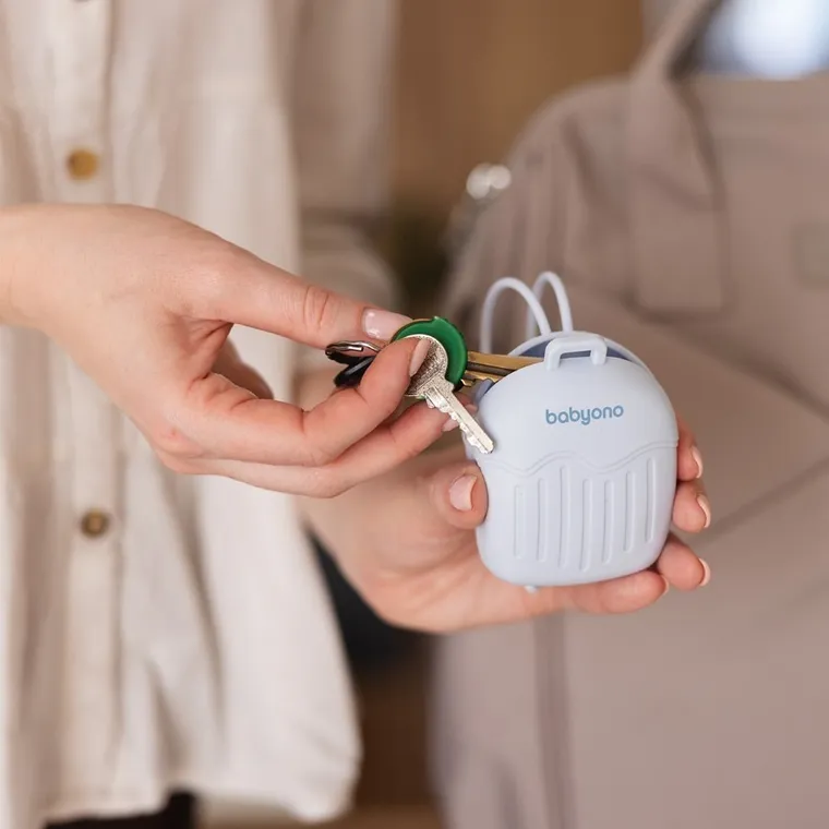 BabyOno, silikonowy pojemnik na smoczek, niebieski