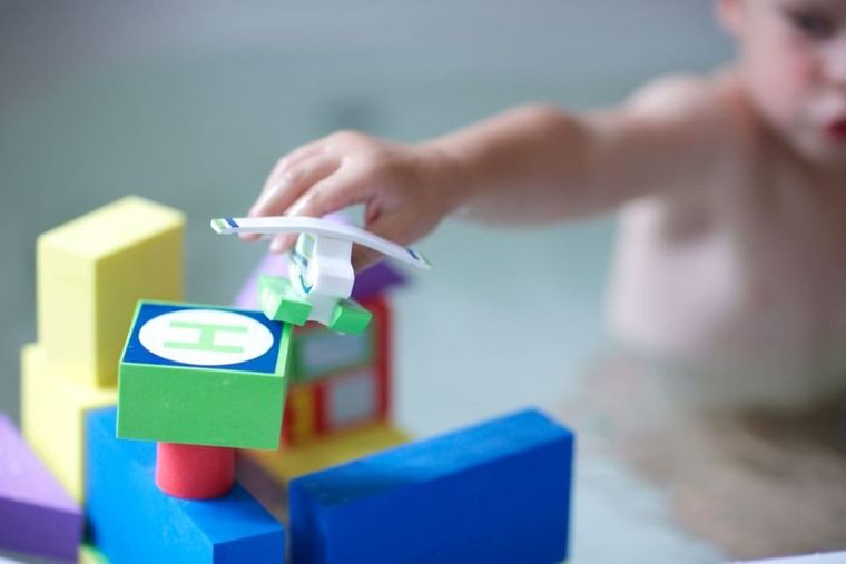 BathBlocks, Lądowisko dla wodolotów, zabawka do kąpieli, 13 elementów