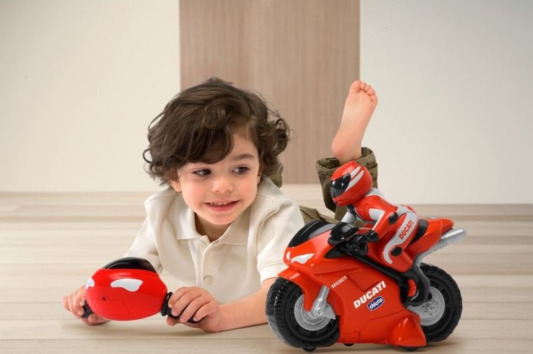 Chicco, Ducati, motor z figurką, pojazd zalnie sterowany