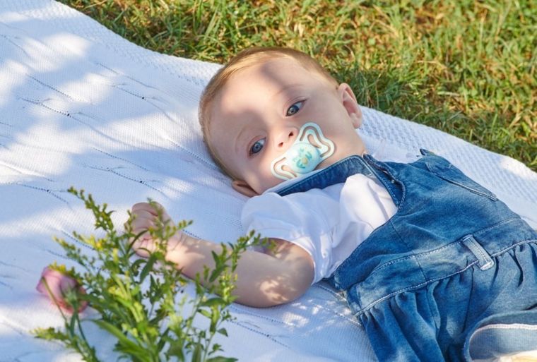 Chicco, Physioforma Light, smoczek uspokajający, silikonowy, niebieski, 16-36 m, 2 szt.