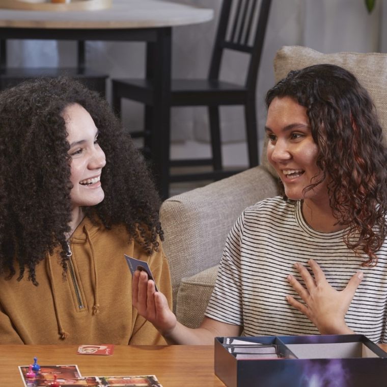 Cluedo, Zdrada w posiadłości Tudorów, gra detektywistyczna