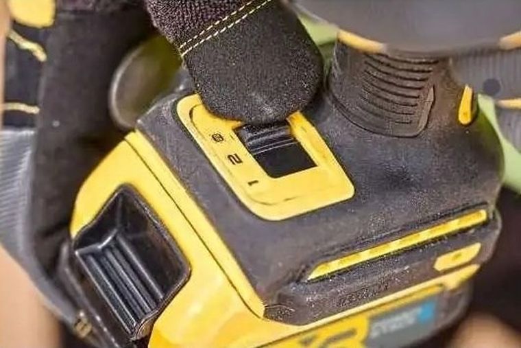 DeWalt, zakrętarka udarowa, 1/4", 18V, XR DCF870N