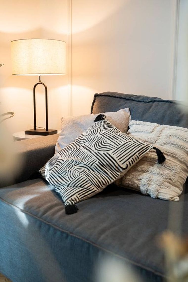 Douceur d'intérieur, poduszka dekoracyjna, Pandore, z frędzlami, geometryczny wzór, 45-45 cm