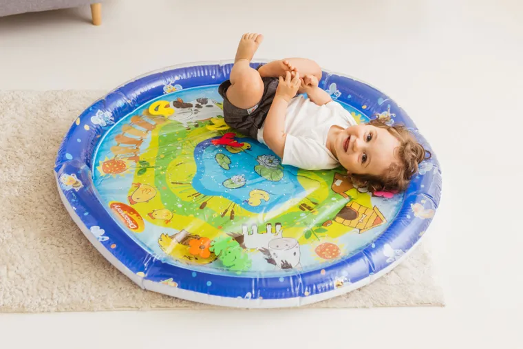 Dumel Discovery, Farma, dmuchana mata wodna