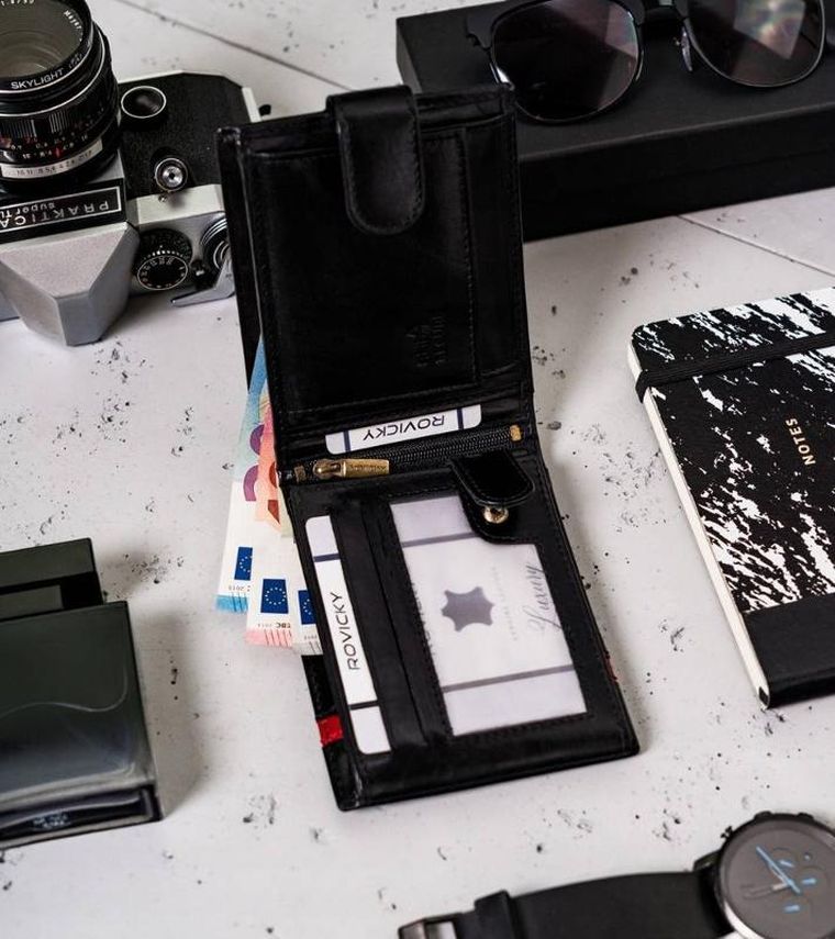 Duży, skórzany portfel męski na zatrzask, Rovicky