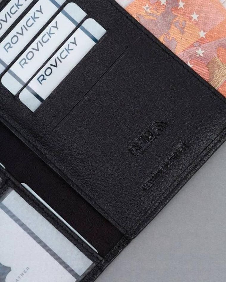 Etui na karty, czarne, skórzane, 4U Cavaldi