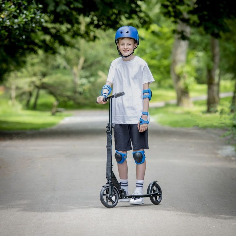 EVO, Flexi Max 200, hulajnoga miejska, czarna ze stopką i paskiem