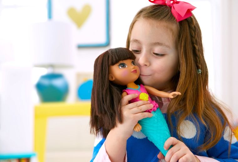 Fisher-Price, Syrenka Dora, magiczna pływaczka