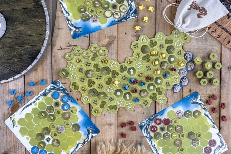 Gigamic, Łupy, gra strategiczna + dodatek do gry