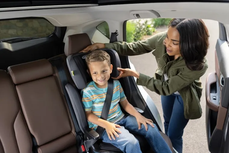 Graco, Junior Maxi, I-Size, fotelik samochodowy, Navy, 100-150 cm