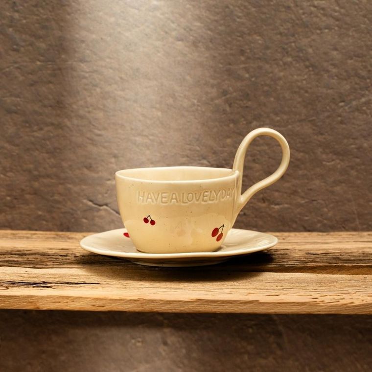 Homla, Isernia, filiżanka ze spodkiem, w wisienki, 0,2l