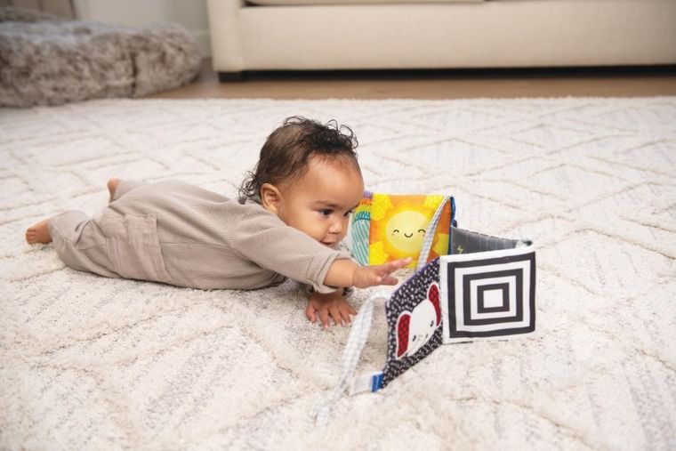 Infantino, miękka książeczka harmonijkowa