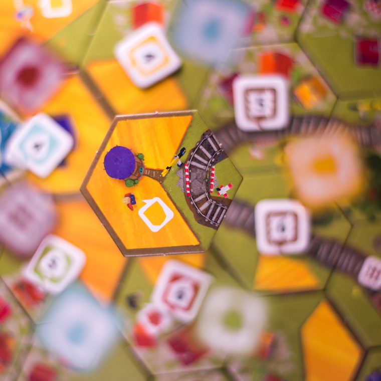 IUVI Games, Dorfromantik, gra strategiczna