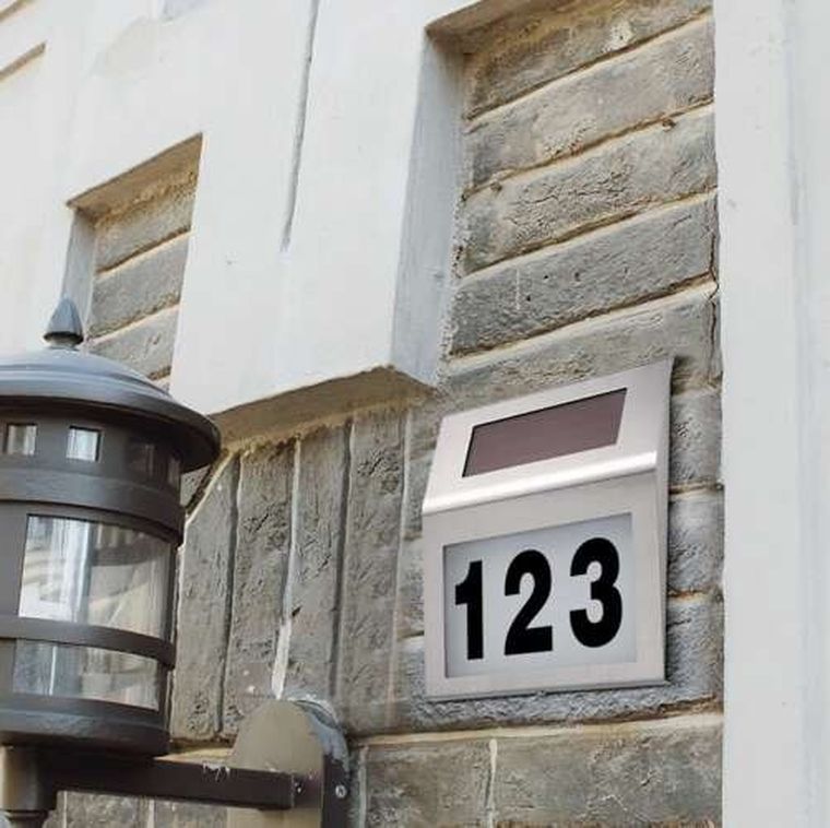 Izoxis, solarny numer domu