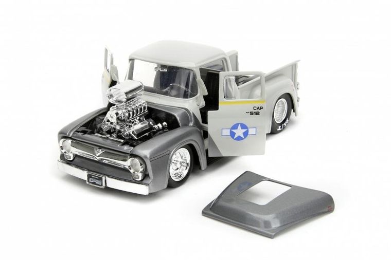 Jada Toys, Street Fighter, 1956 Ford Pick-up, model pojazdu z figurką, 1:24