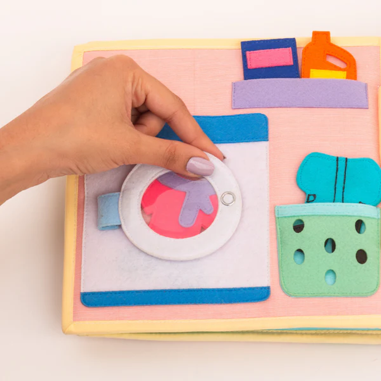 Jolly Designs. Mój rower. Książeczka sensoryczno-maniuplacyjna