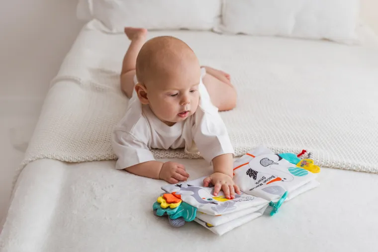 JollyBaby, Sprytne zwierzaki, miękka książeczka sensoryczna