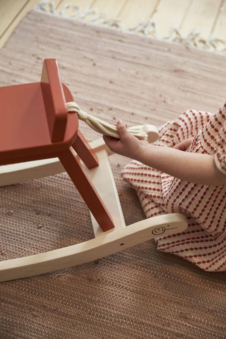 Kid's Concept, Carl Larsson, koń na biegunach, orange red