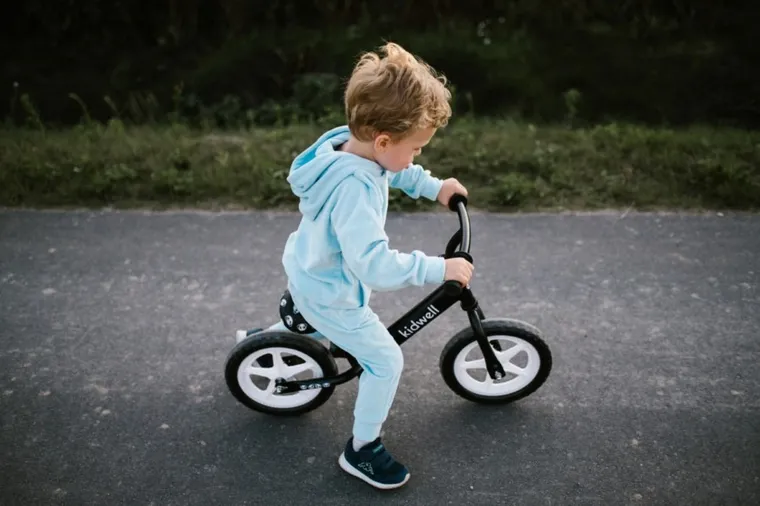 Kidwell, Rebel, rowerek biegowy, szary