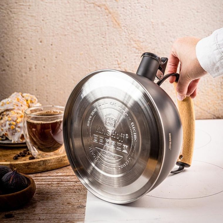 Kinghoff, czajnik z gwizdkiem, czarny mat, 2,5l, kh-1999